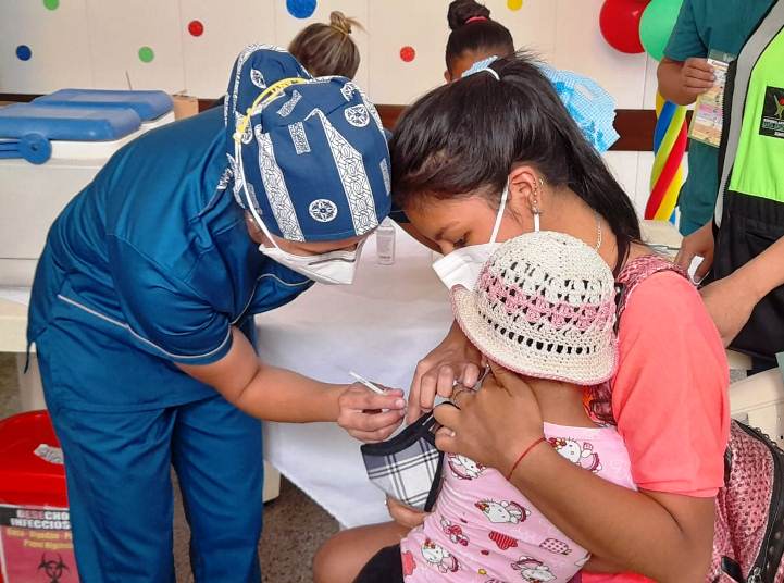 Ministerio de Salud y Deportes de Bolivia - Reforzarán cobertura de  vacunación a niños en Cochabamba
